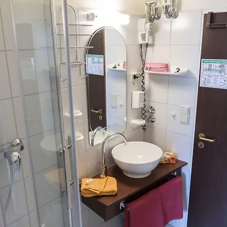 فندق إكسلسيور كاسيل