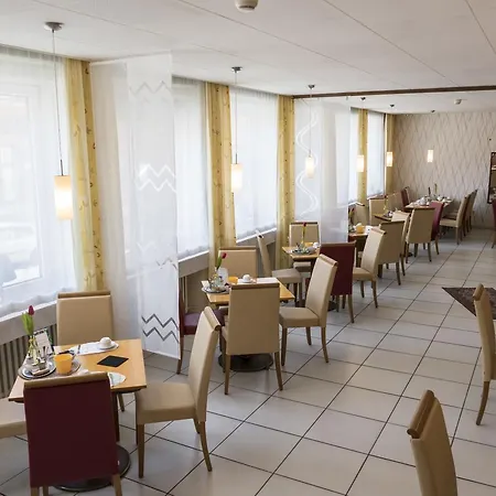 Excelsior Hotel 3*
